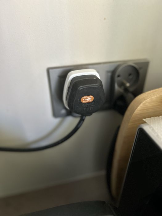 Toster De’Longhi 4-slotowy, w stylistyce retro