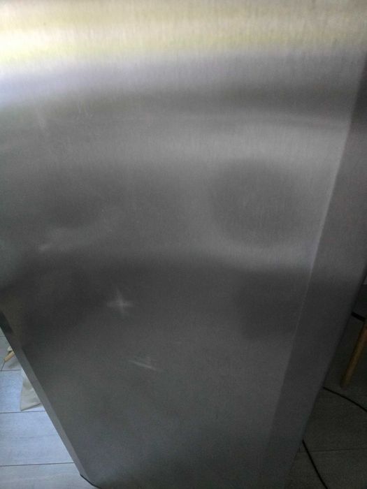 Congelador Vertical Beko Inox - Ecrã Digital