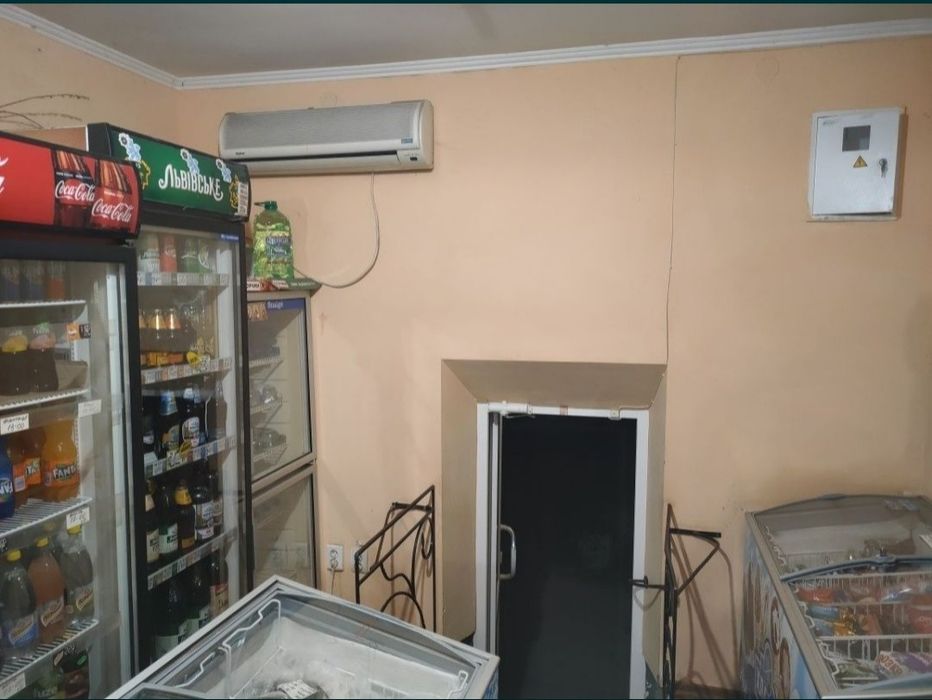 Продам  або здавм приміщення