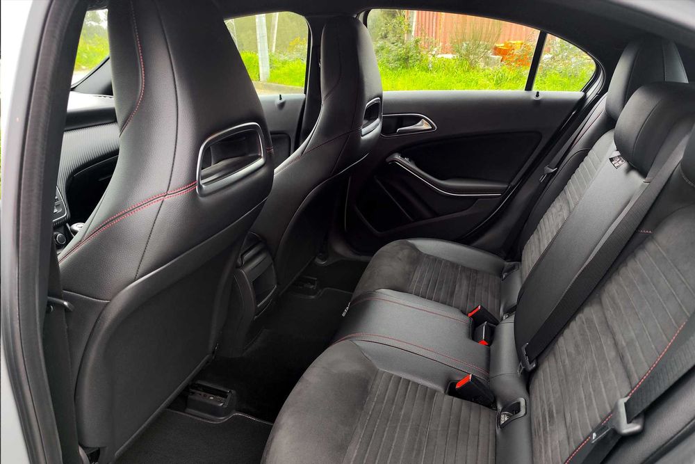 (RESERVADO) Mercedes A180d AMG