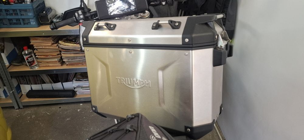 Kufry boczne, stelaż, oryginał, Triumph Tiger 900