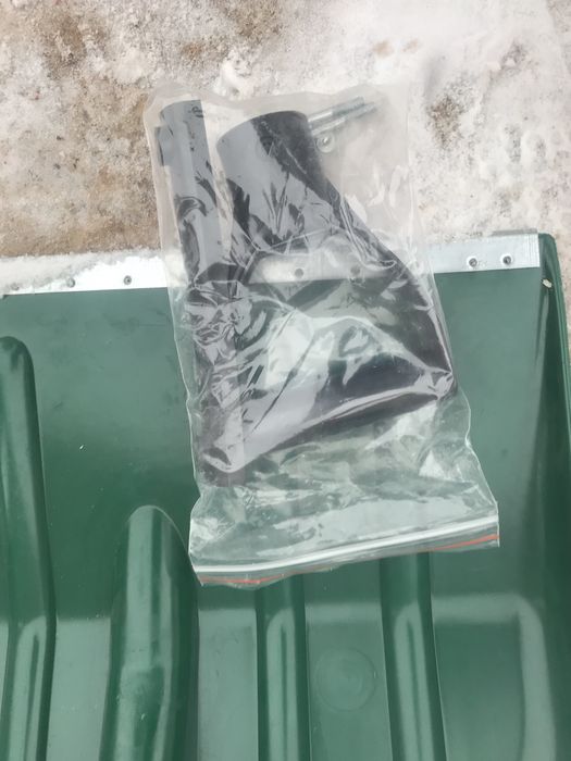 Лопата для снігу Леміра