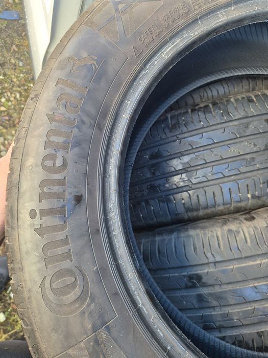 Opony letnie Continental 215/60 17