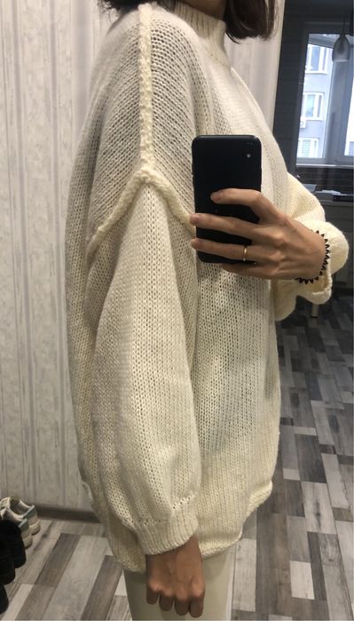 Светр оверсайз білий