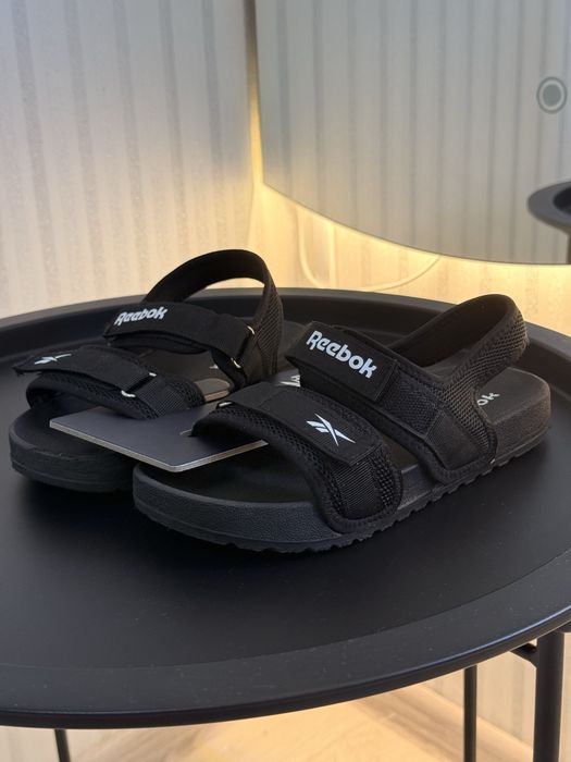 Дитячі босоніжки Reebok