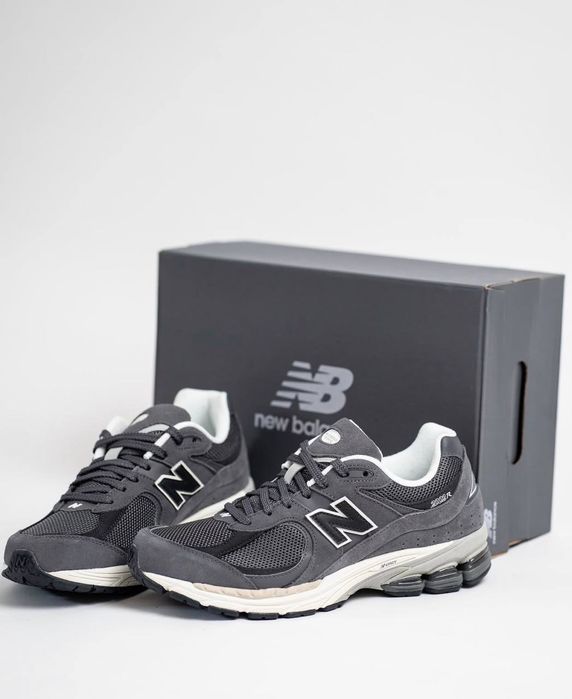 New Balance 2002R