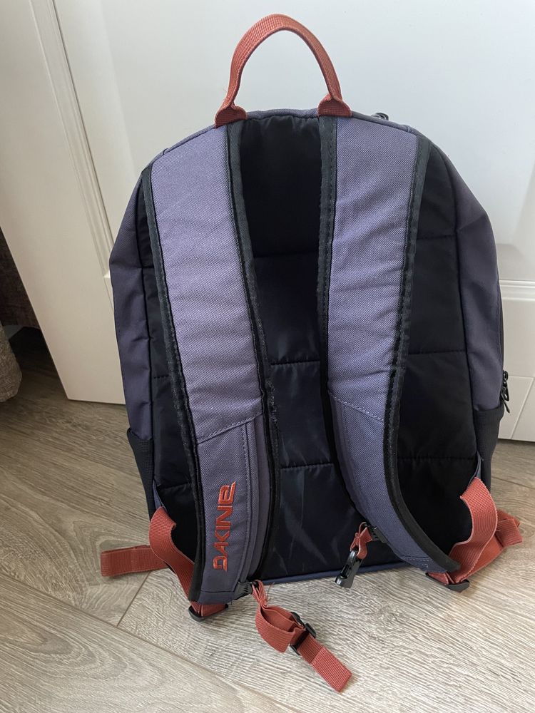 Dakine top factor 22