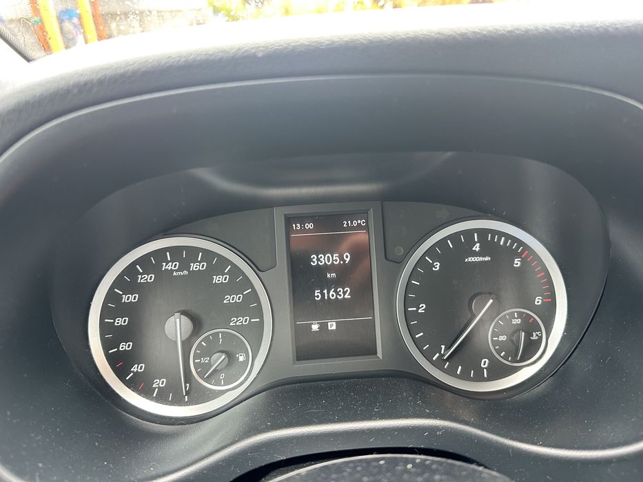 Mercedes Vito com km pouco