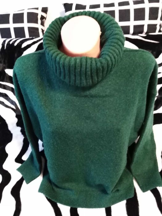 Zadbany Golf " H&M " roz. XS/S
