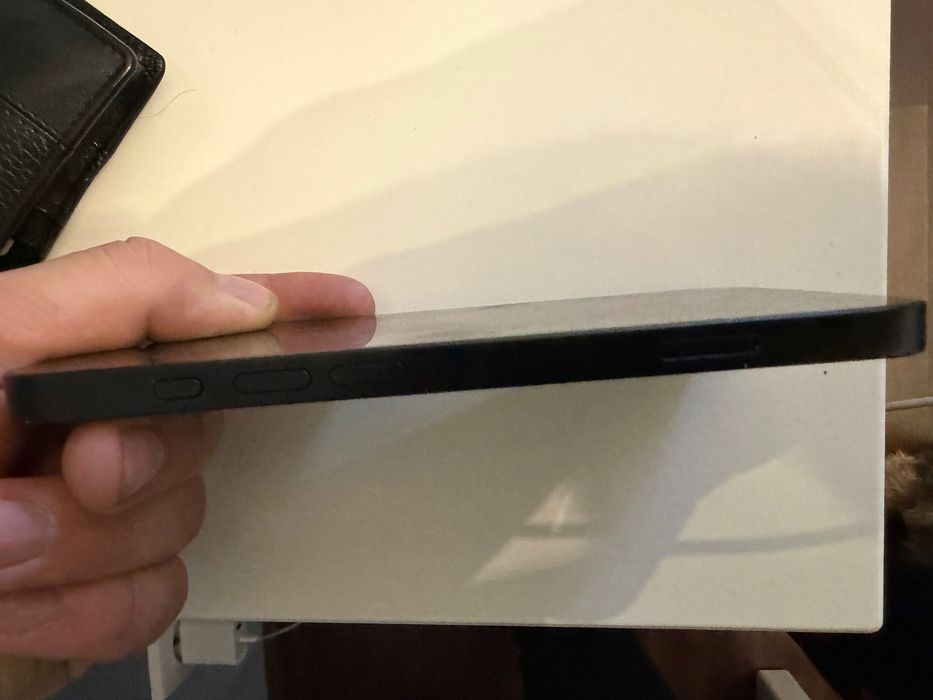 iPhone 16e w dobrym stanie
