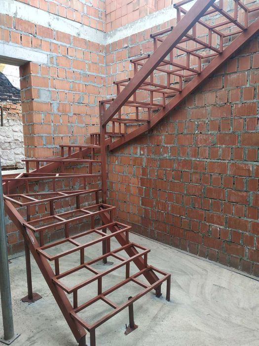 Деревянные лестницы на металлокаркасе под ключ | Кривой Рог|Днепр