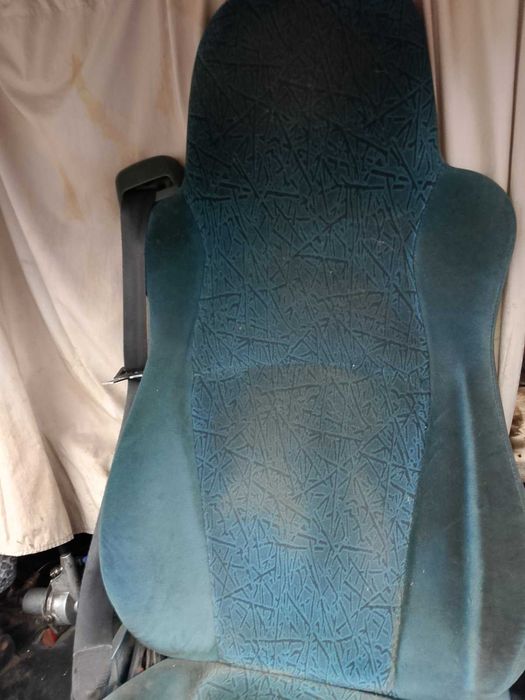 Продам пневмо-сиденье с Дафа на Камаз