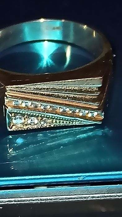 Золотой перстень кольцо 22.5-- 23 р вес 8.54гр.