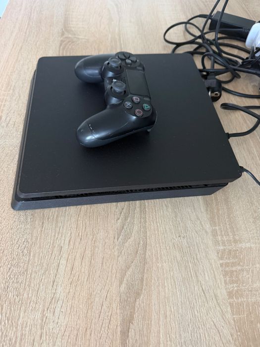 Ps4 plus jeden pad