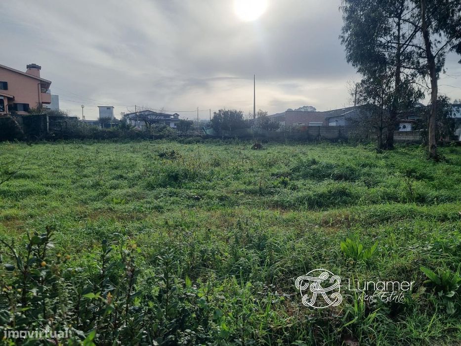 Terreno em S. Pedro de Fins, Maia