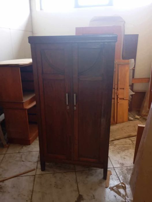 Vendo este móvel muito bonito bom estado