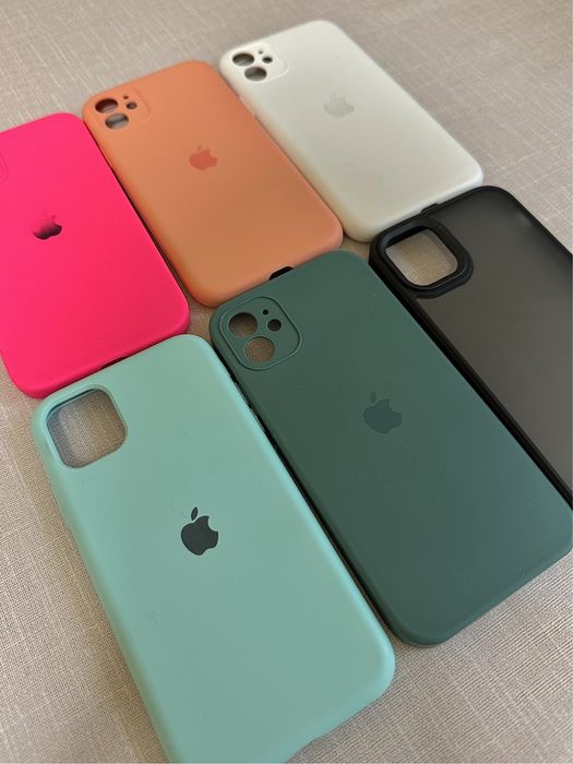 Чохли на iPhone 11