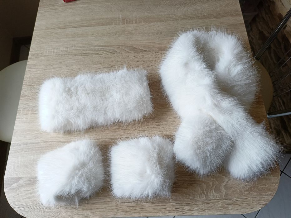 Nowy trzyczęściowy komplet damski