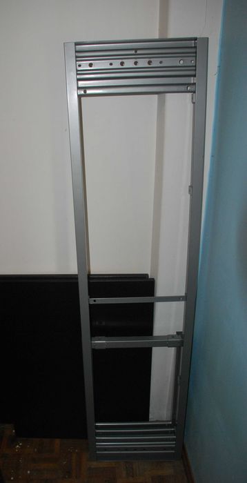 Vendo secretaria preta de canto Galant