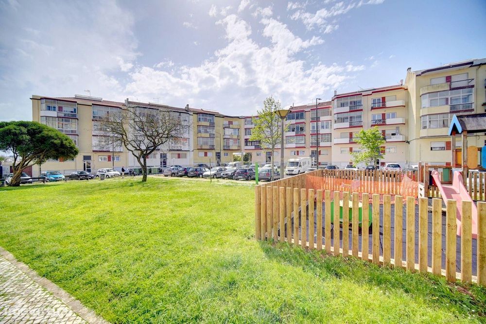 Apartamento T2 completamente renovado - Algueirão — Algueirão-Mem Martins, Lisboa