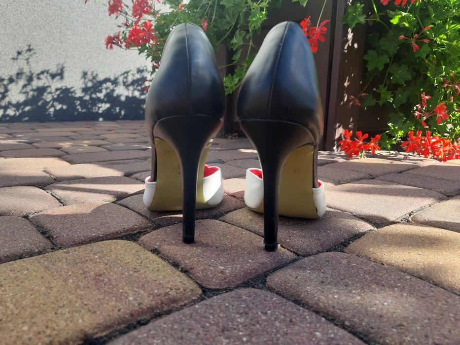 Buty, szpilki Bodyflirt 38