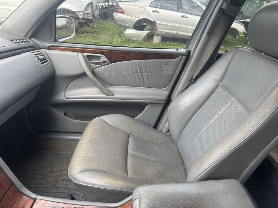 Продам мерседес е210  ресталінг без мотора