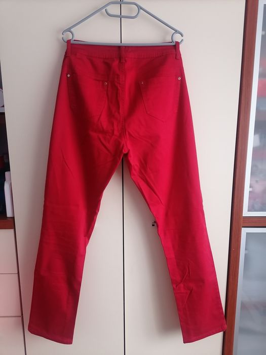 Czerwone damskie spodnie