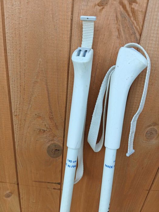 Biegówki. Narty biegowe Fischer plus kijki