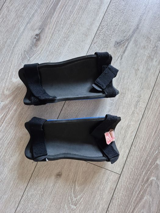 Ochraniacze piłkarskie Puma rozm.M