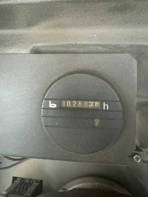 Varredora Kärcher KSM 750  Motor Honda a gasolina  Só 260 horas com escova suplente