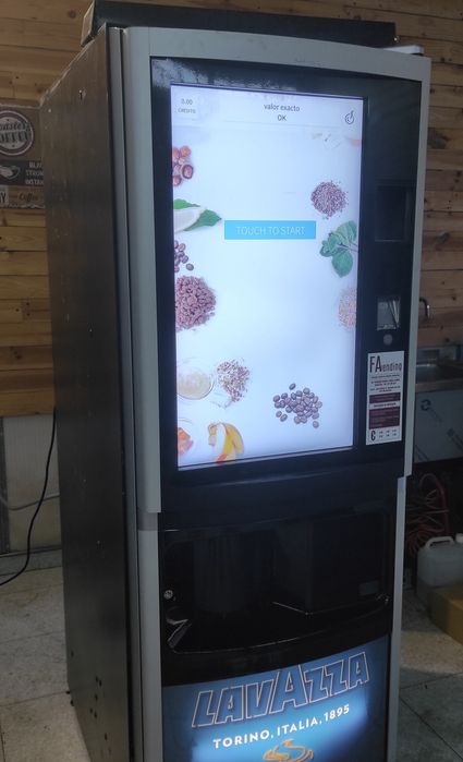 Máquina café vending Bianchi Lei 700 Plus Touch