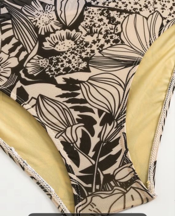 Купальник Pitaya . розмір  M, L, XL з довгим рукавом