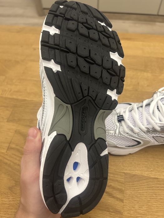 Buty New Balance MR530SG białe