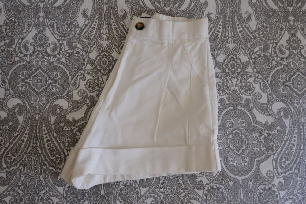 Calções Zara NOVOS