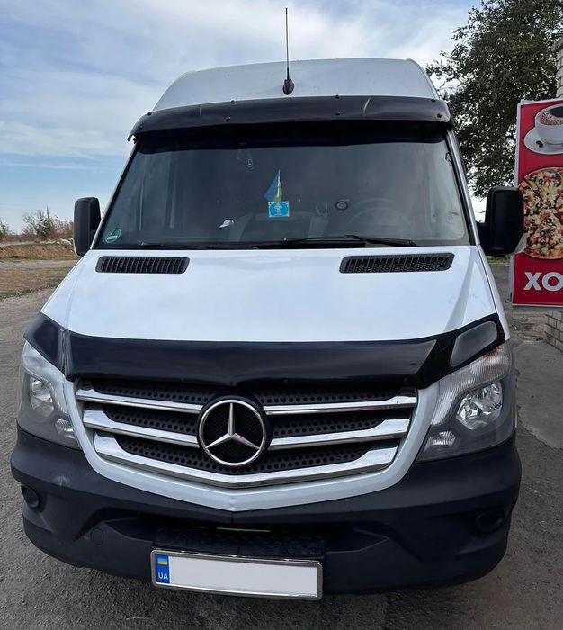 Козирек на лобове скло master /sprinter/t4/ t5/vivaro /iveco