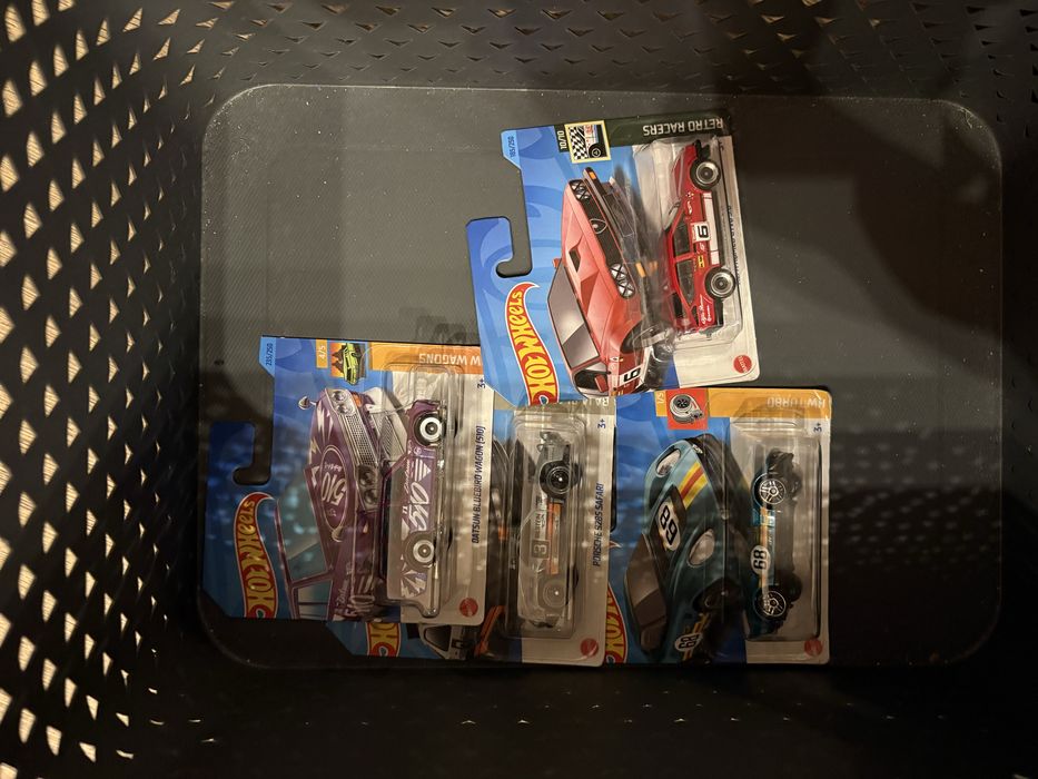 Samochodziki Hotwheels 29 sztuk