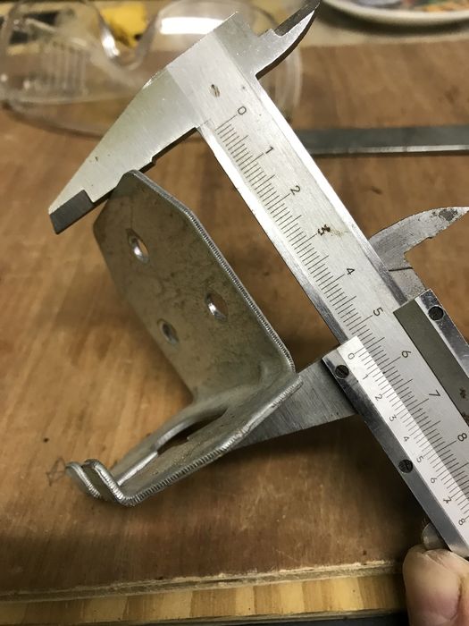 Крючек-кронштейн