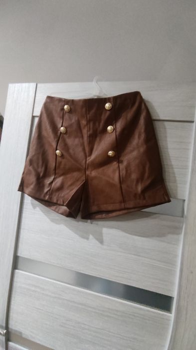 Spodenki brązowe carmel skórzane L