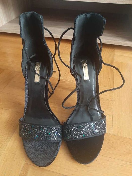 Szpilki czarne GLAMOUR, roz 39, nowe