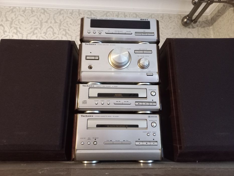 Sprzedam  wieżę firmy TECHNIKS HD SD 501