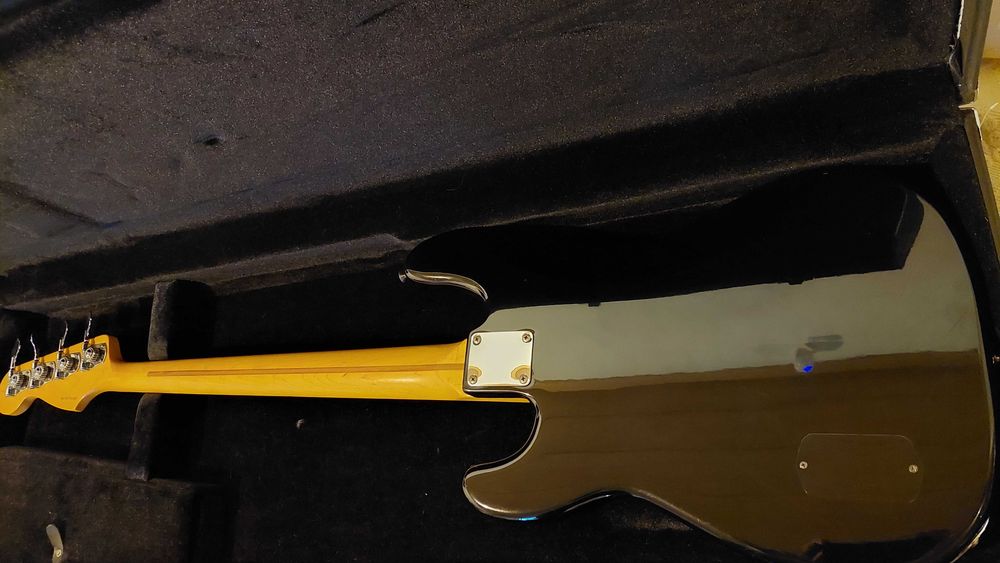 Baixo Fender Deluxe Active Precision Bass Special Black 2010