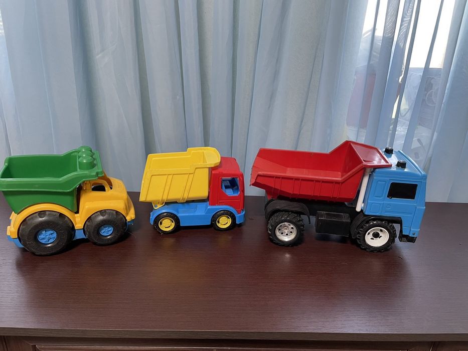 Дитячі вантажні машинки для малечі 1-3 роки