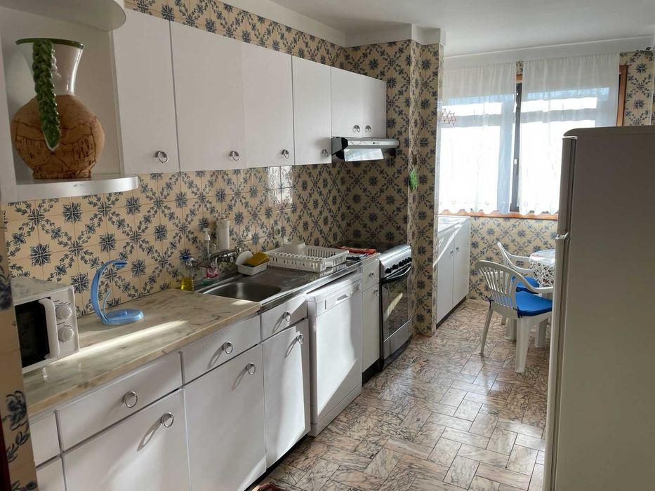 Apartamento T3 mobilado em Espinho