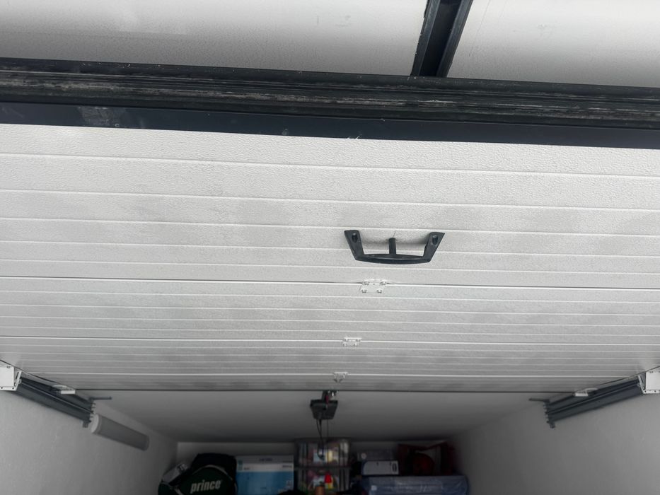 Portão automático de garagem