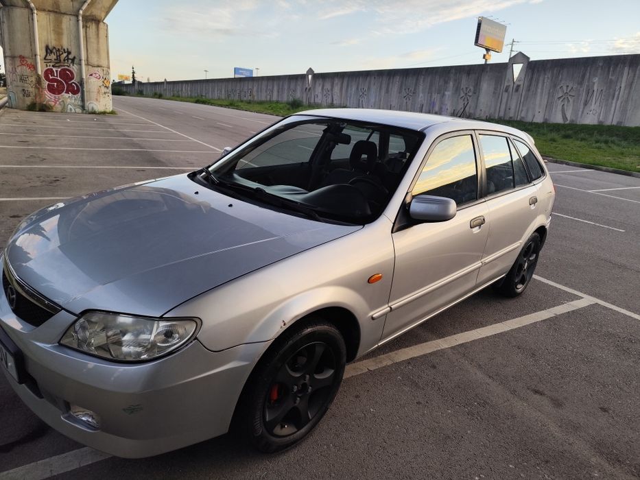 Mazda 323f 1.3 gasolina 2003