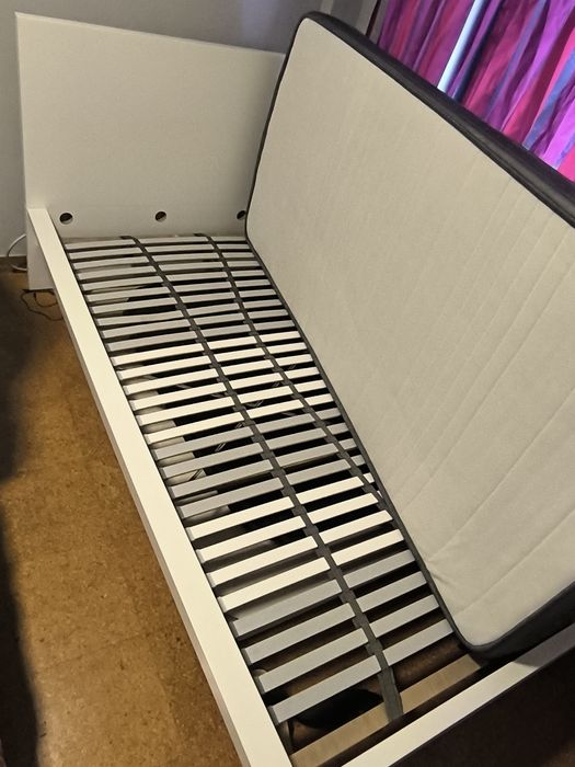 Cama solteiro Malm IKEA
