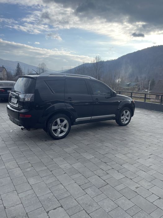 Продам міцубіши аутлендер