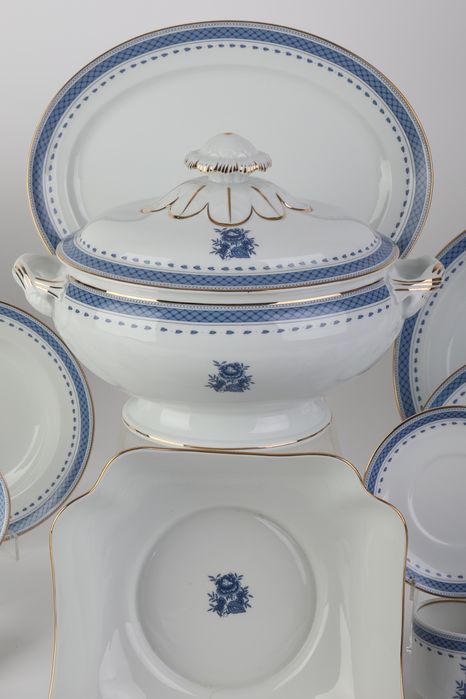 Serviço Completo de mesa para doze pessoas "Cozinha Velha