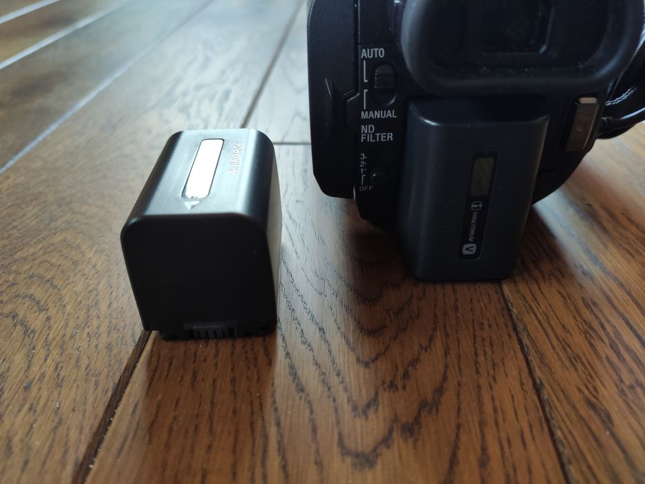 Kamera 4K Sony FDR-AX100E