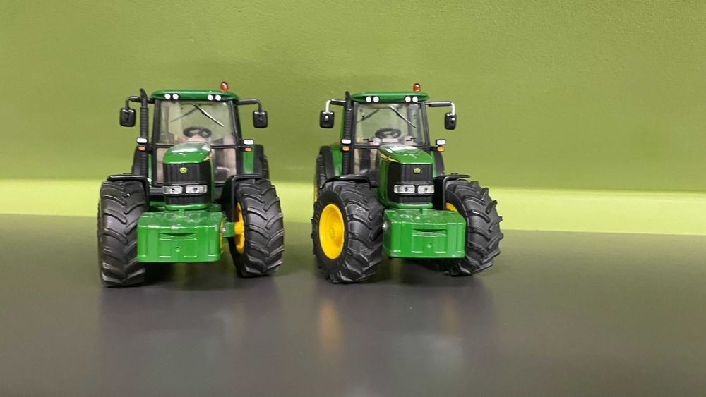 Siku traktor John Deere 1 32